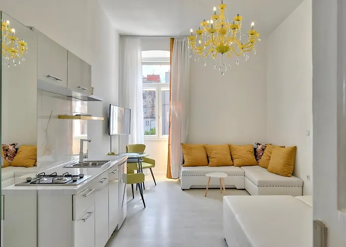 Collins Amethyst Center *