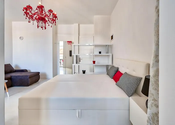 Collins Amethyst Center * プーラ