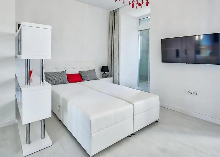 Collins Amethyst Center *