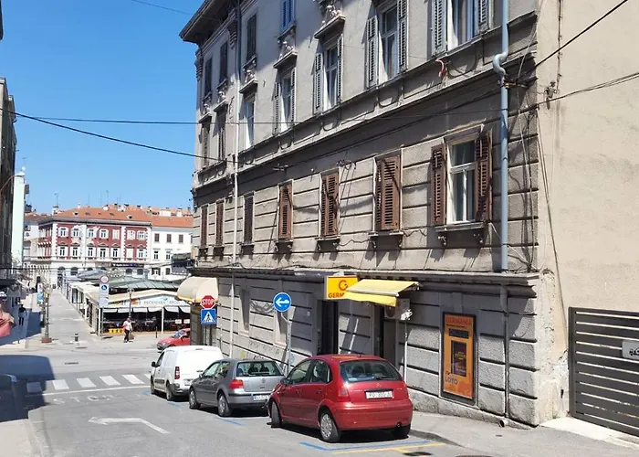 Collins Amethyst Center *