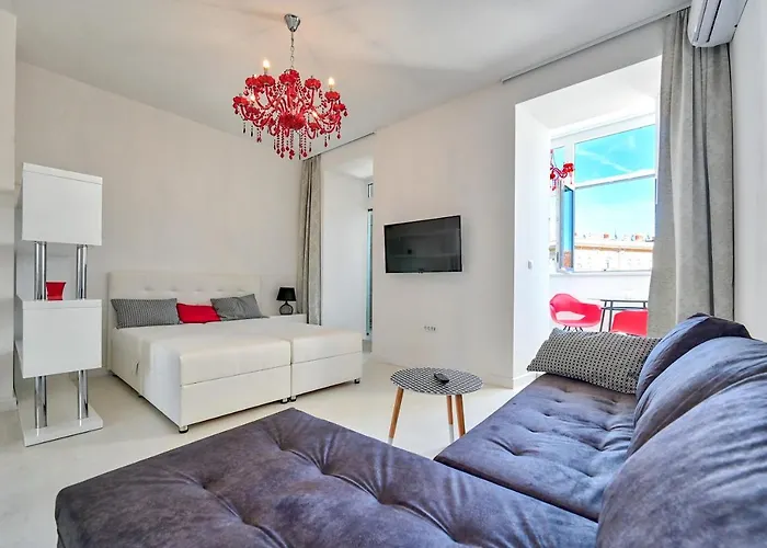 Collins Amethyst Center *